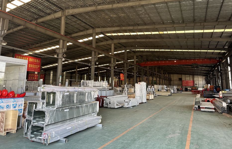 Zhejiang Huier Coating Environmental Protection Equipment Co., Ltd 제조업체의 생산 라인
